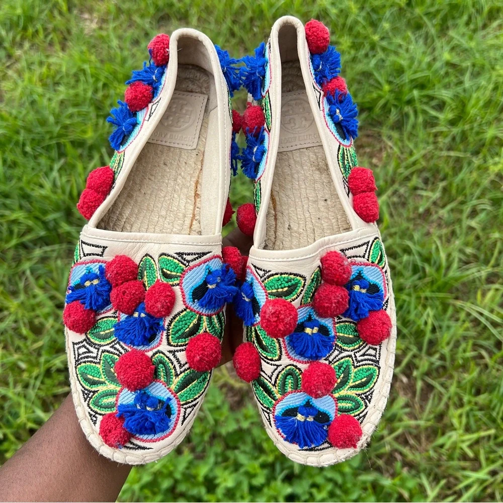 Tory Burch Ellis Pom Pom Embroidered Espadrille Flats Leather Textile Shoes 7.5 - Picture 1 of 11
